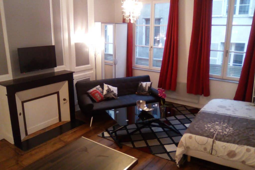 STUDIO 21 cosy dans le centre de LIMOGES Extérieur photo
